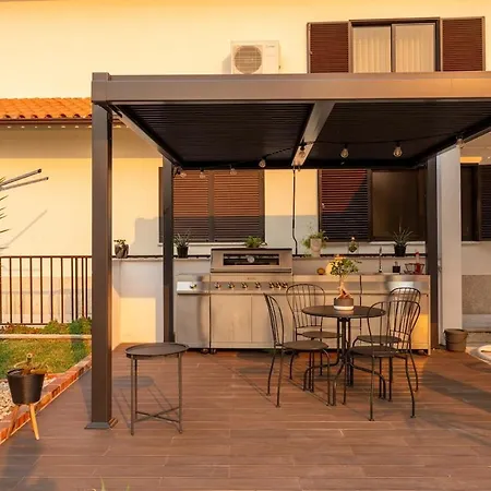 Da Costa - Sunset Poolhouse וילה