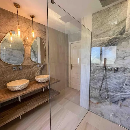 Da Costa - Sunset Poolhouse