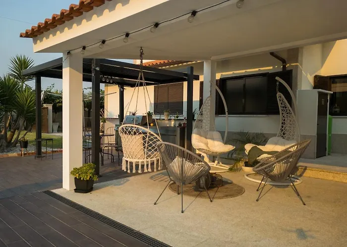 Da Costa - Sunset Poolhouse Alvaraes