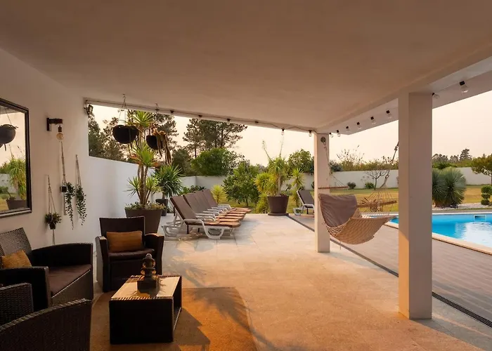 Da Costa - Sunset Poolhouse Alvaraes