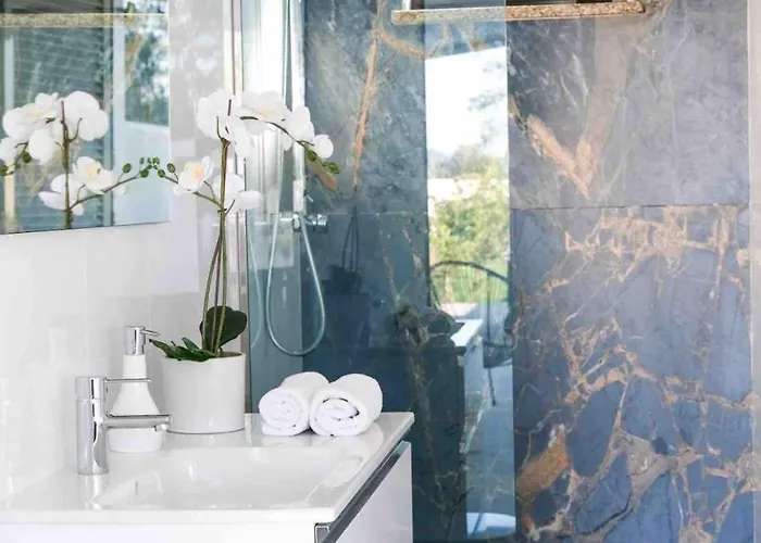 Da Costa - Sunset Poolhouse